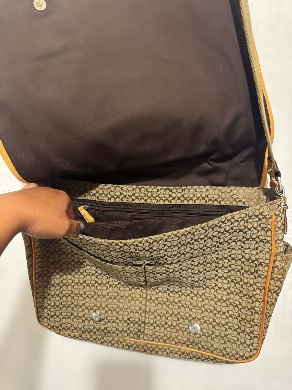 Coach Messenger bag / Laptop Bag / Office Bag / Casual Bag / School Bag - Picture 7 of 7
